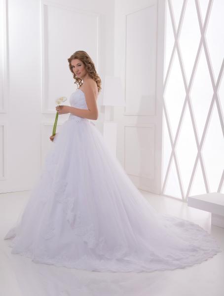 Свадебные платья оптом 2015 – готовим дополнение к весьма успешной коллекции