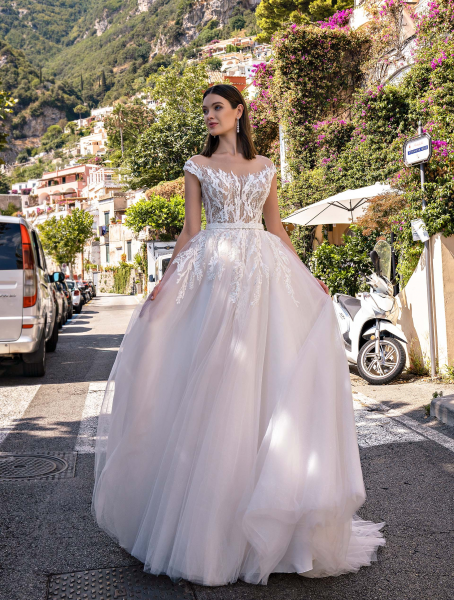 Wedding dress / J-896