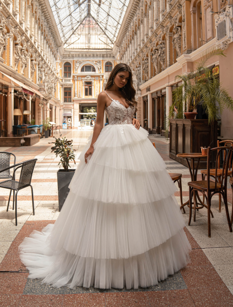 Wedding dress / J-945