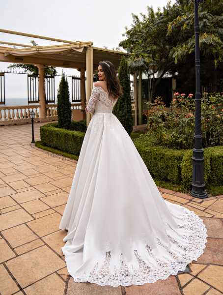 Wedding dress / J-988